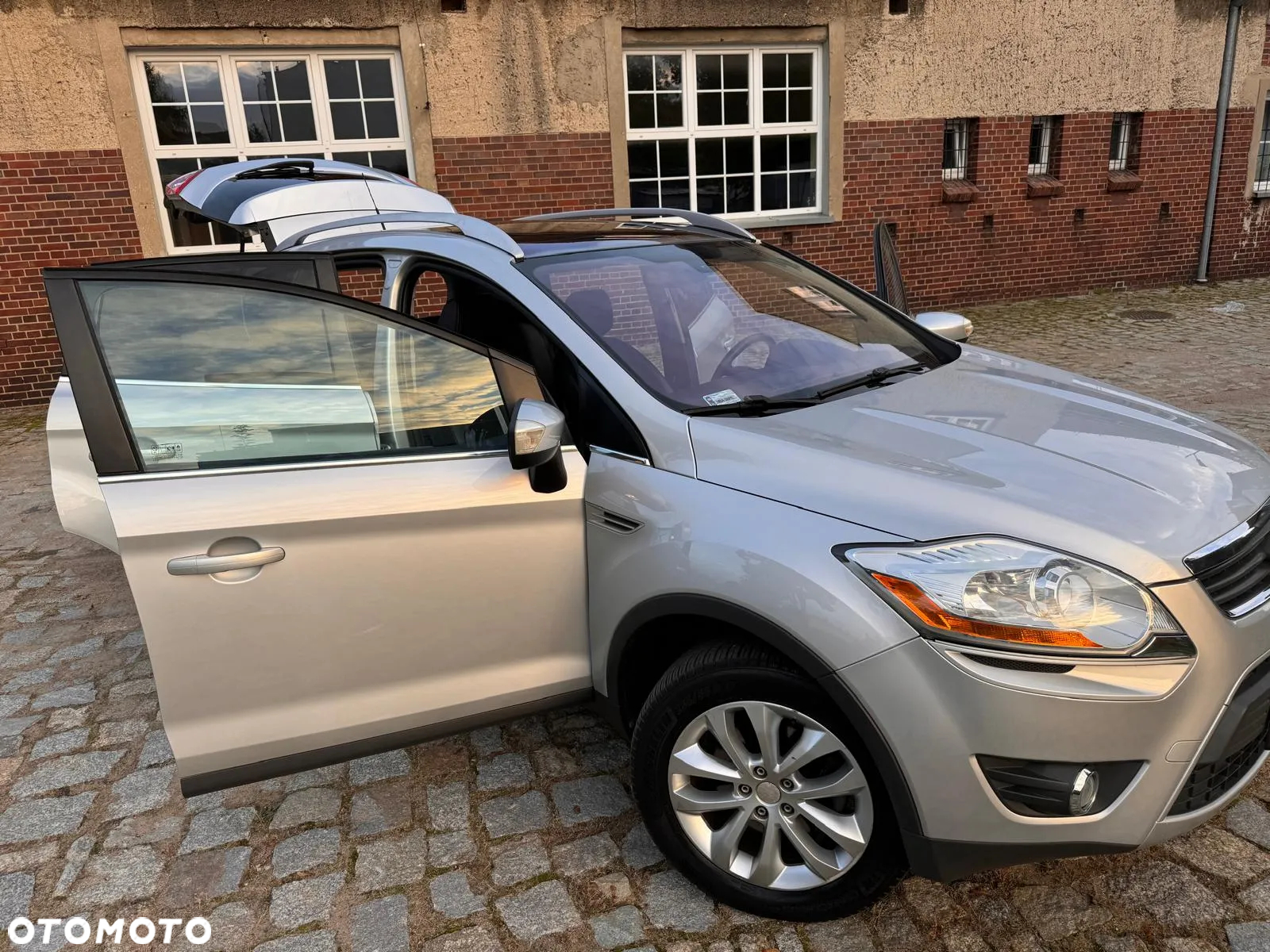Ford Kuga 2.0 TDCi Titanium - 8