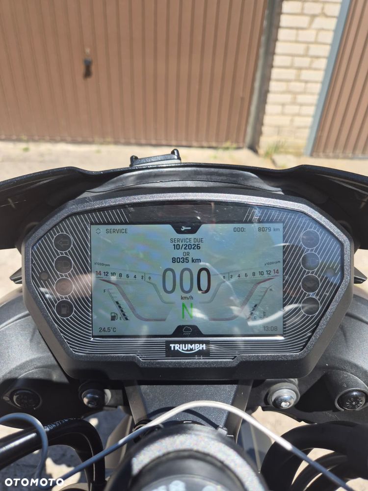 Triumph Street Triple - 13