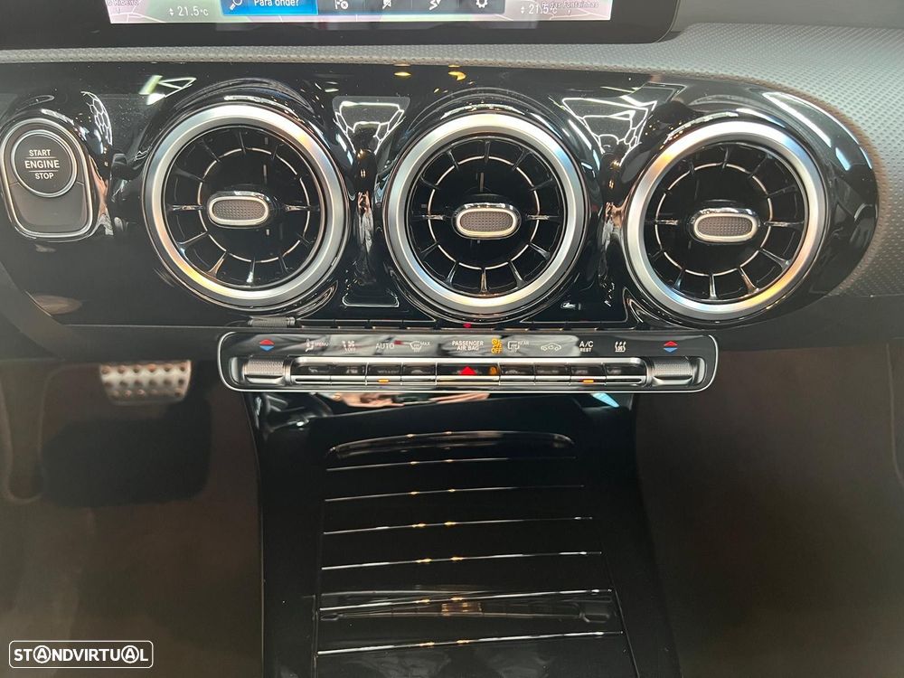 Mercedes-Benz A 250 e AMG Line - 19