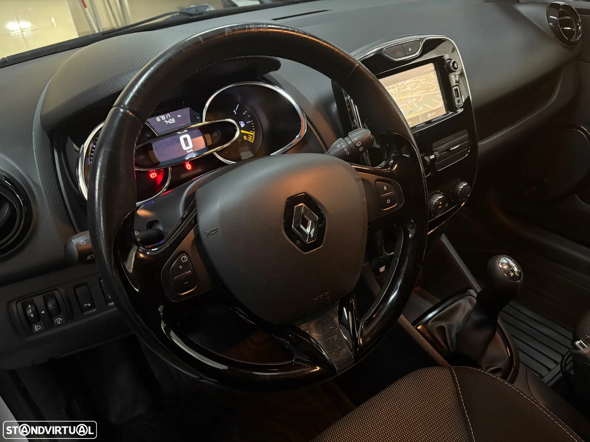Renault Clio Sport Tourer (Energy) dCi 90 Start & Stop LIMITED - 6