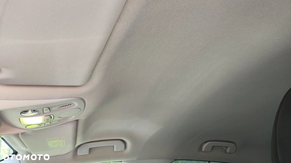 Citroën C4 e-HDi 115 Exclusive - 16