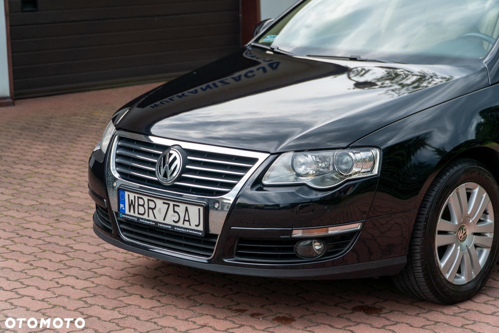 Volkswagen Passat 2.0 TDI DPF Highline - 4