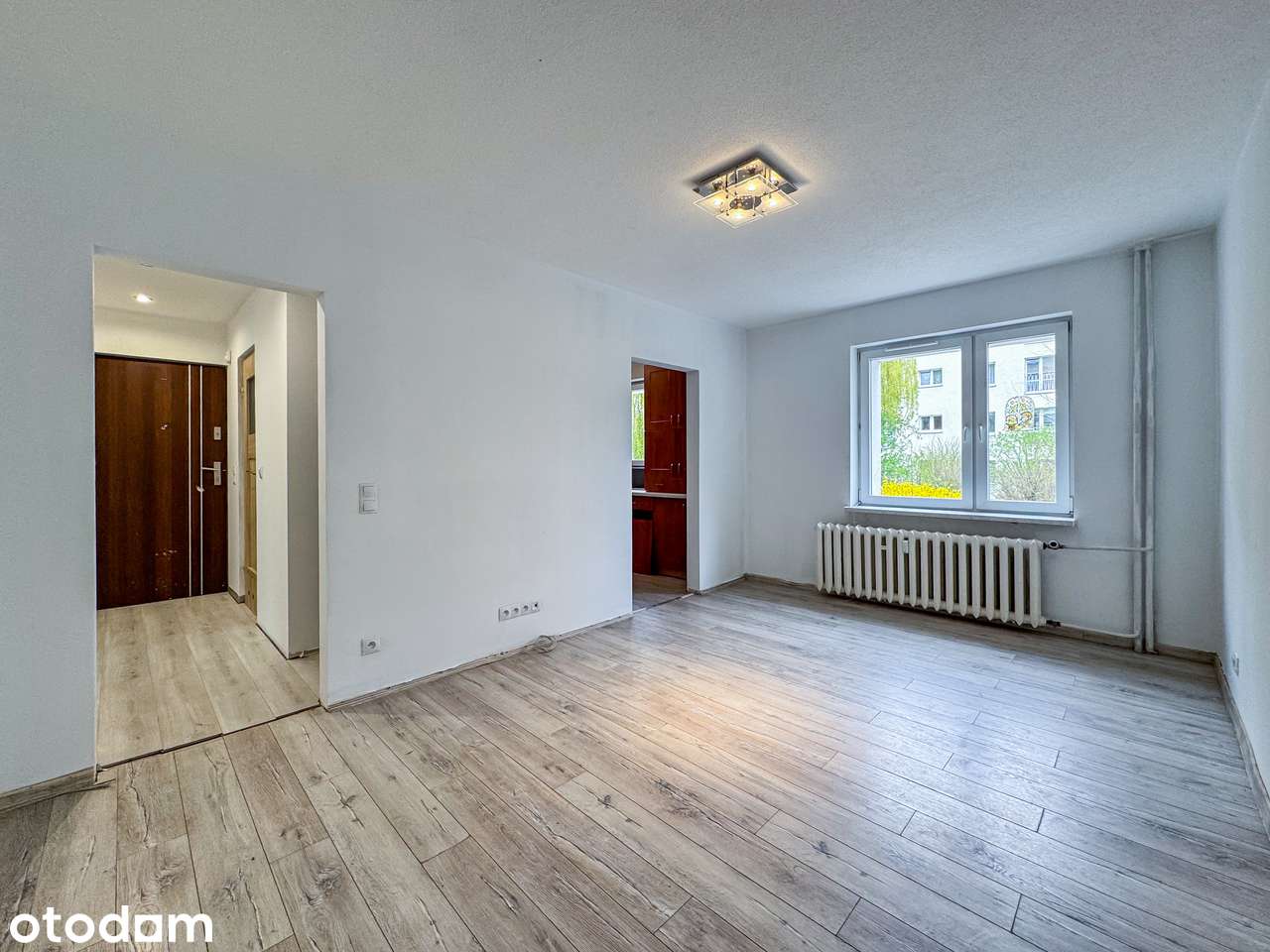Gliwice Al. Majowa, 3 pokoje, osobna kuchnia, parter, balkon francuski