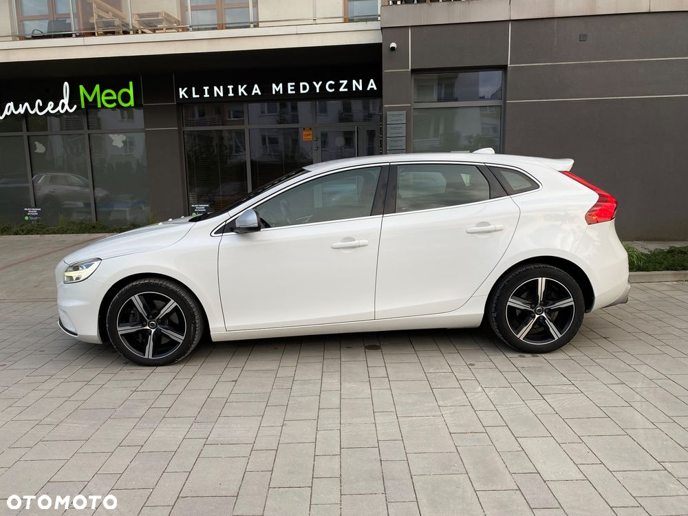 Volvo V40 T4 Drive-E R-Design Momentum - 12