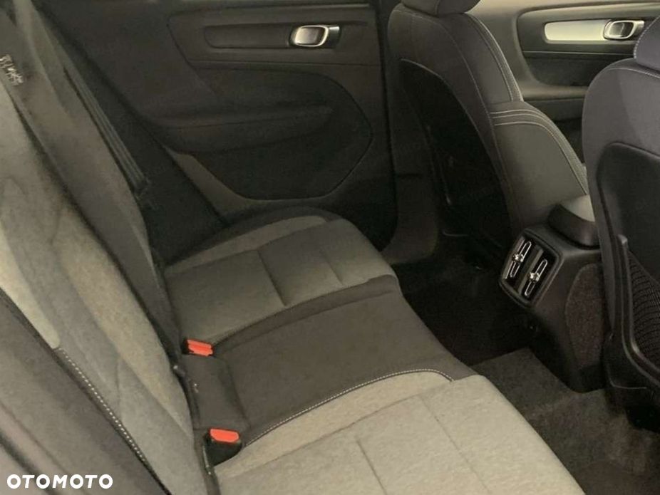 Volvo XC 40 B3 Core - 14
