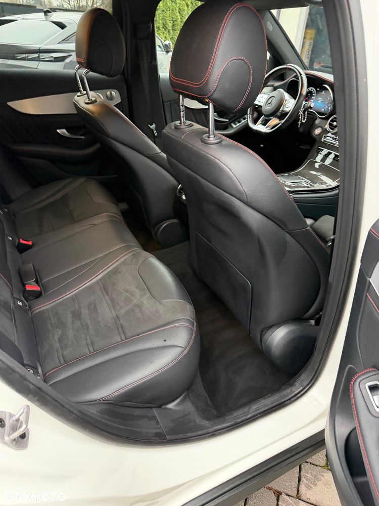 Mercedes-Benz GLC - 12