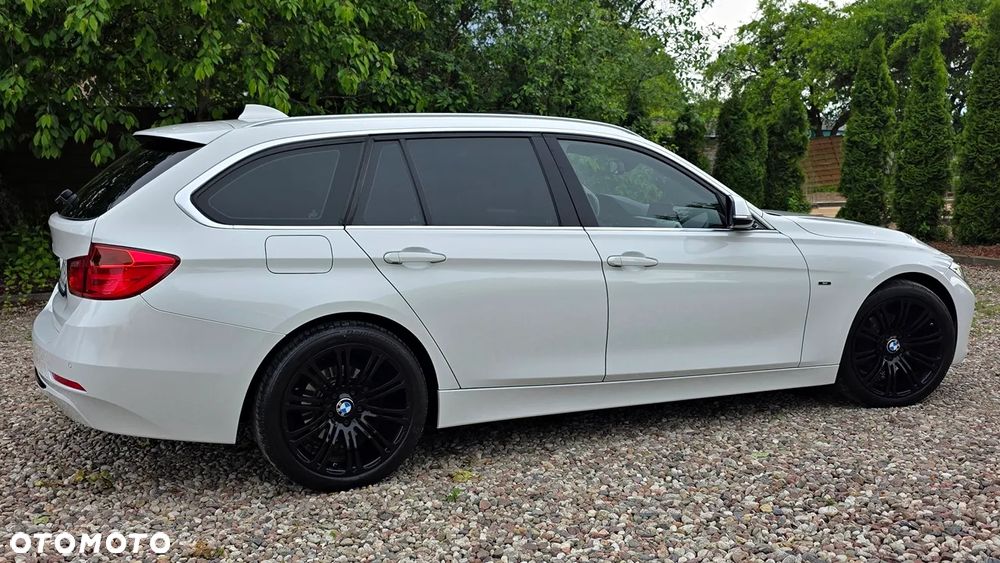 BMW Seria 3 318d Blue Performance Sport Line - 11