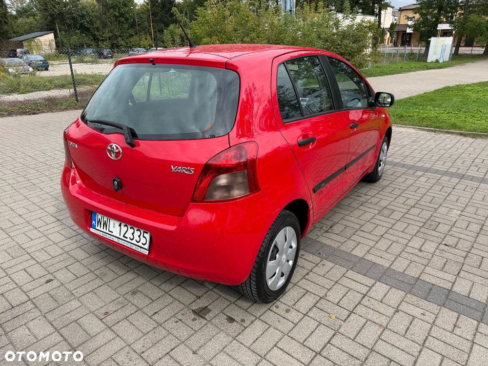 Toyota Yaris 1.0 Terra - 3