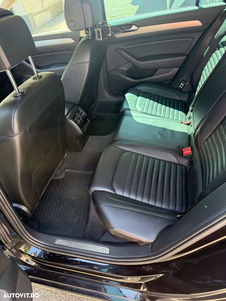 Volkswagen Passat 2.0 TDI DSG 4Motion R Executive - 4