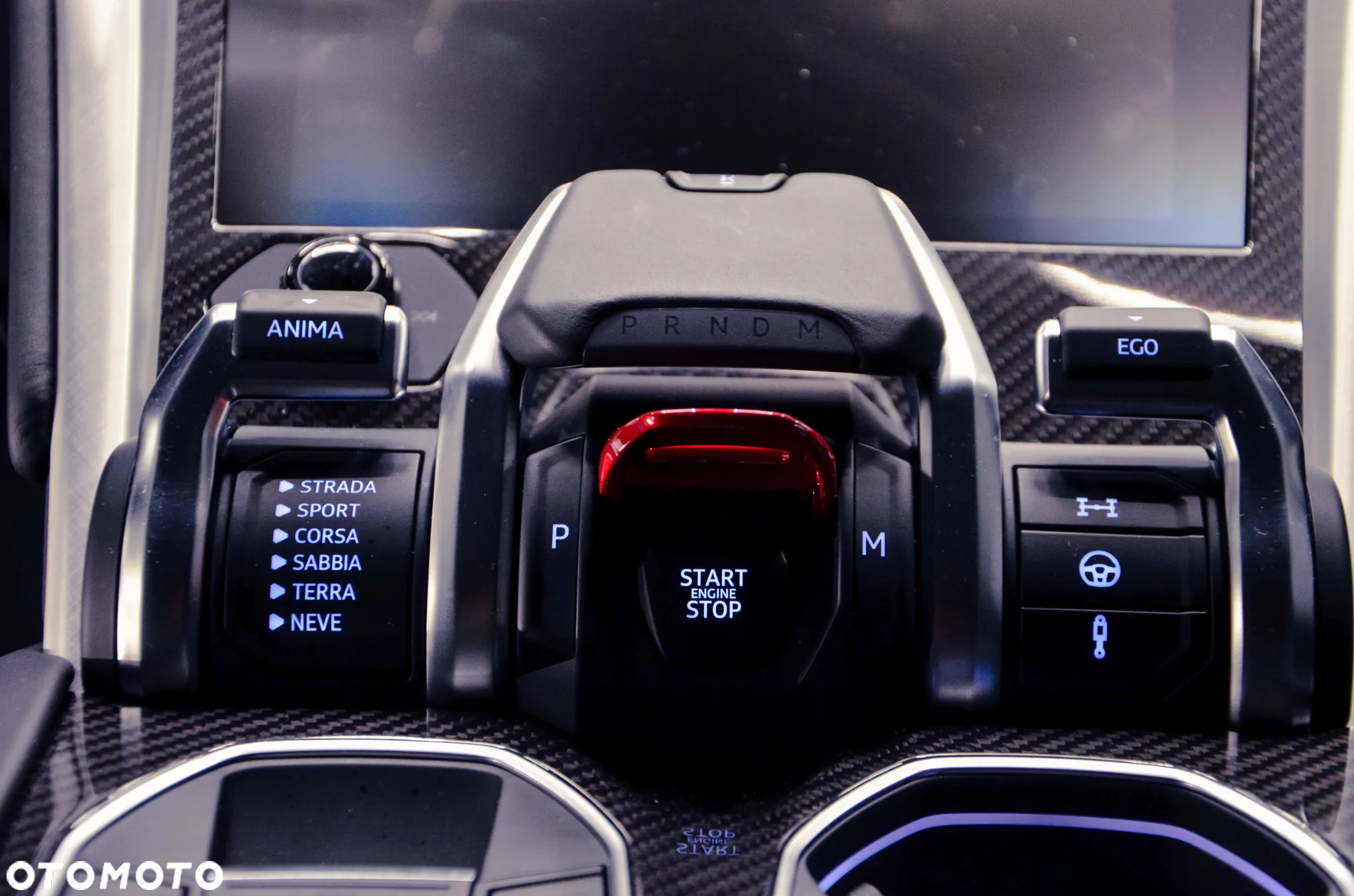 Lamborghini Urus - 32