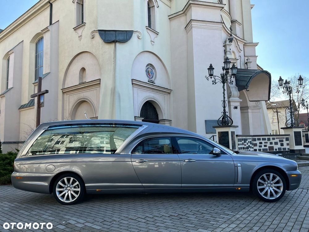 Jaguar Xj 2010 photo 3