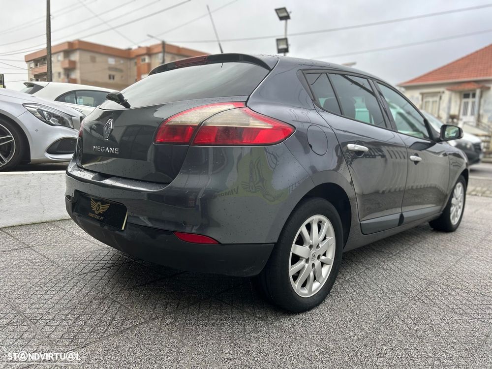 Renault Mégane 1.5 dCi Dynamique - 7