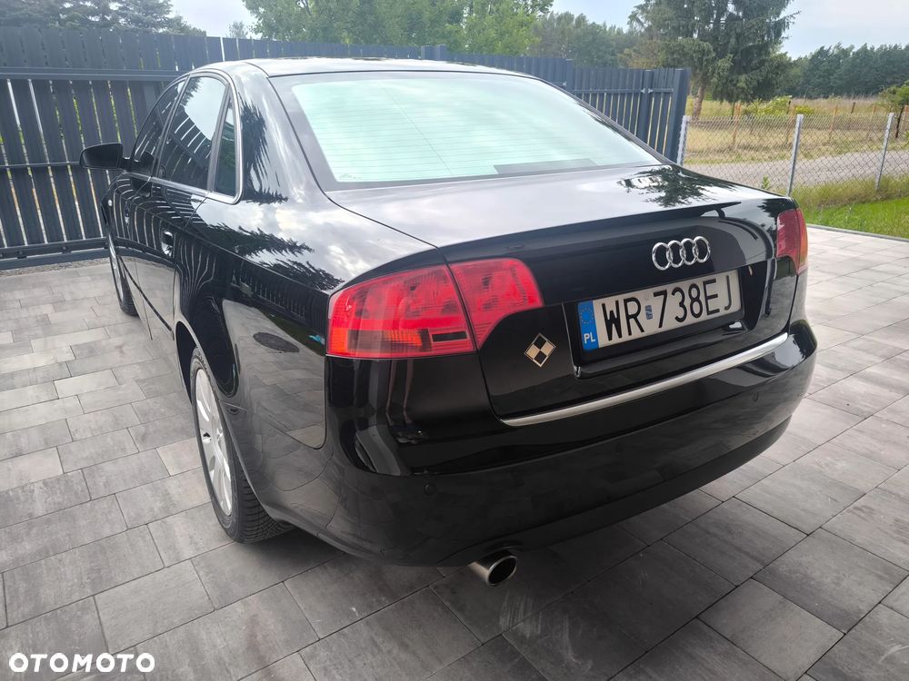 Audi A4 Limousine - 29