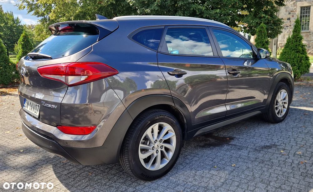 Hyundai Tucson 1.7 CRDI BlueDrive Comfort 2WD DCT - 9