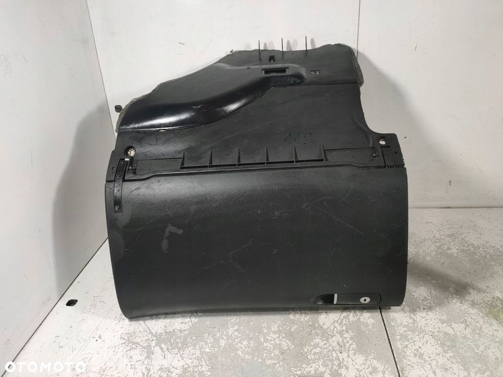 schowek pasażera audi a4 b6 czarny soul - 1