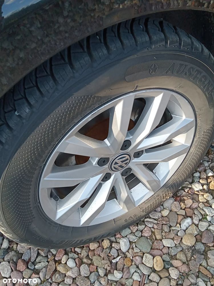 Volkswagen Passat - 17