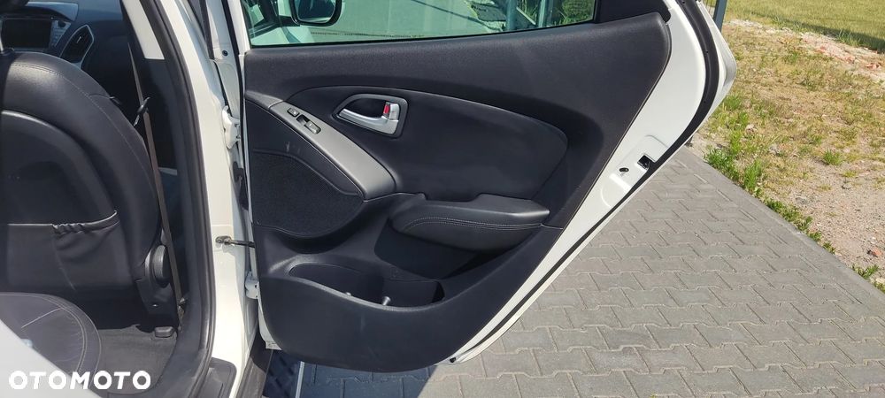Hyundai ix35 blue 1.6 2WD Finale Gold - 28