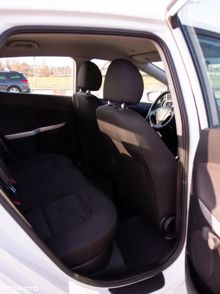 Kia Ceed 1.6 CRDi M - 20