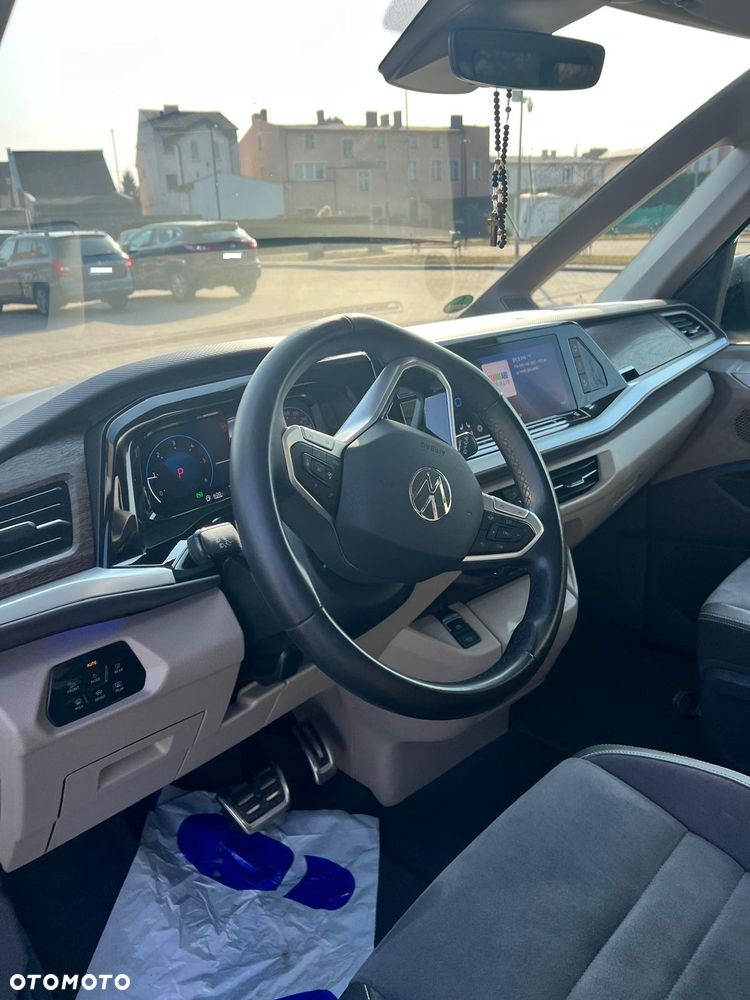 Volkswagen Multivan - 11