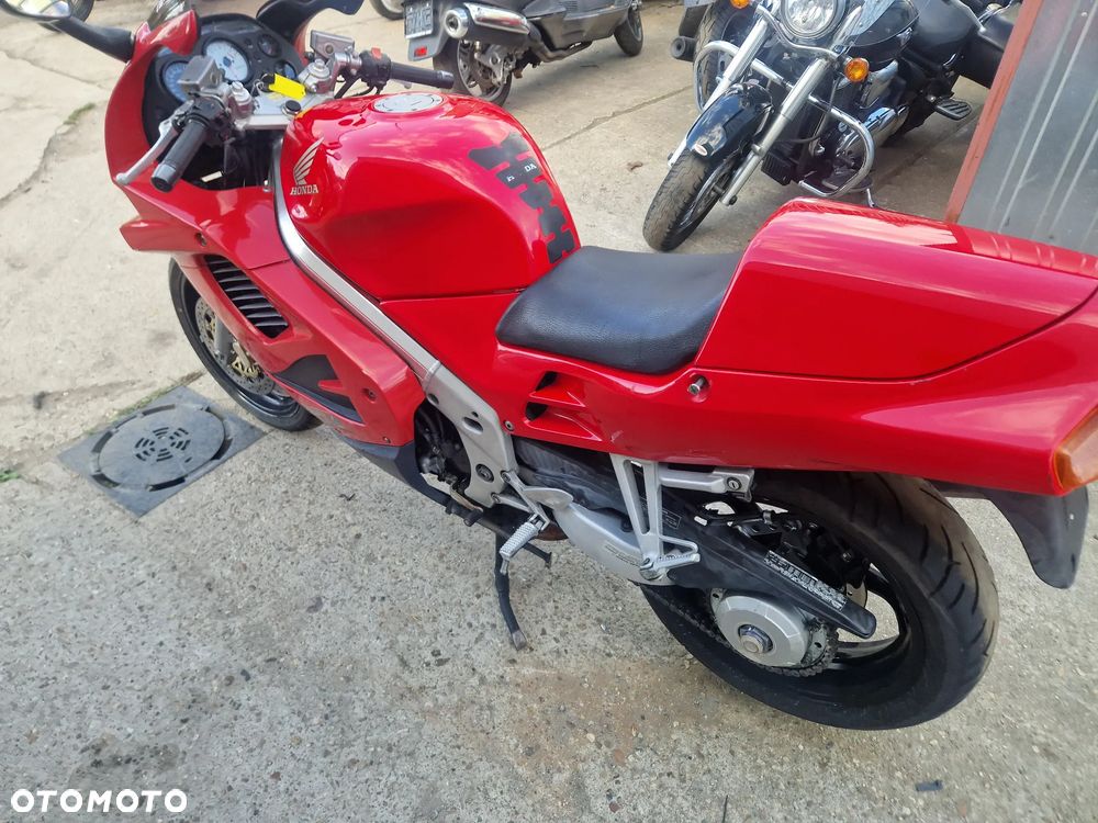 Honda VFR - 7