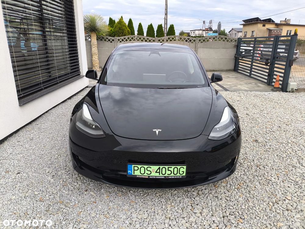 Tesla Model 3 Standard Reichweite Plus Hinterradantrieb - 9