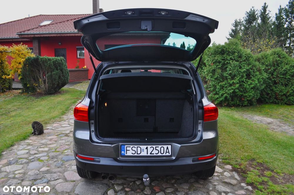 Volkswagen Tiguan 2.0 TDI DPF 4Motion BlueMotion Technology DSG Exclusive - 9