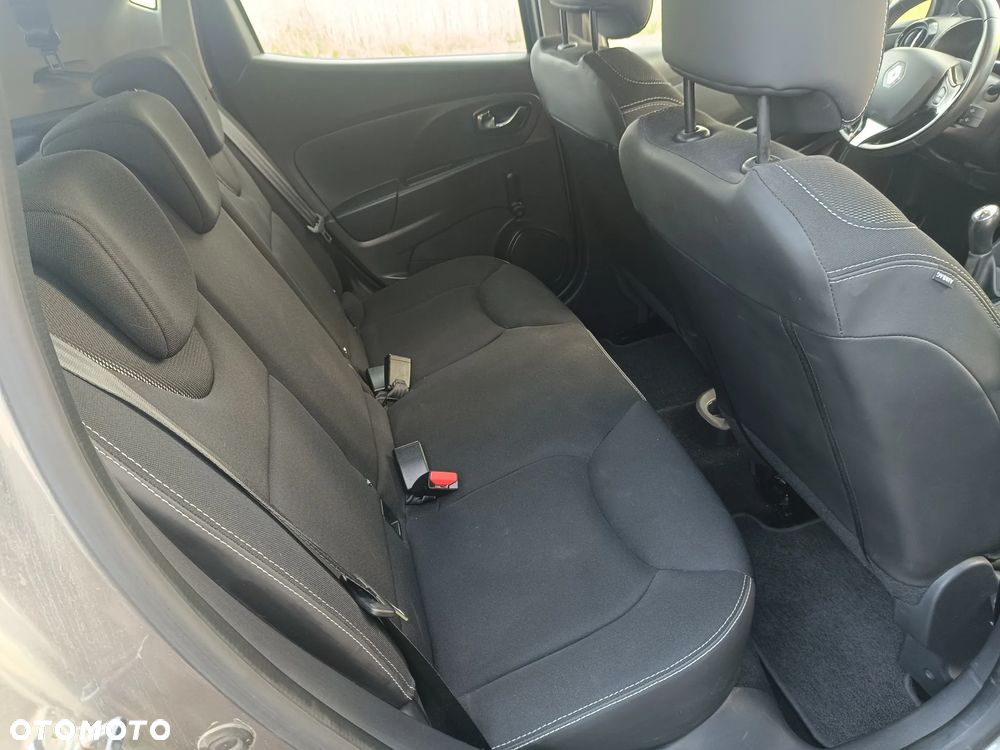 Renault Clio - 35