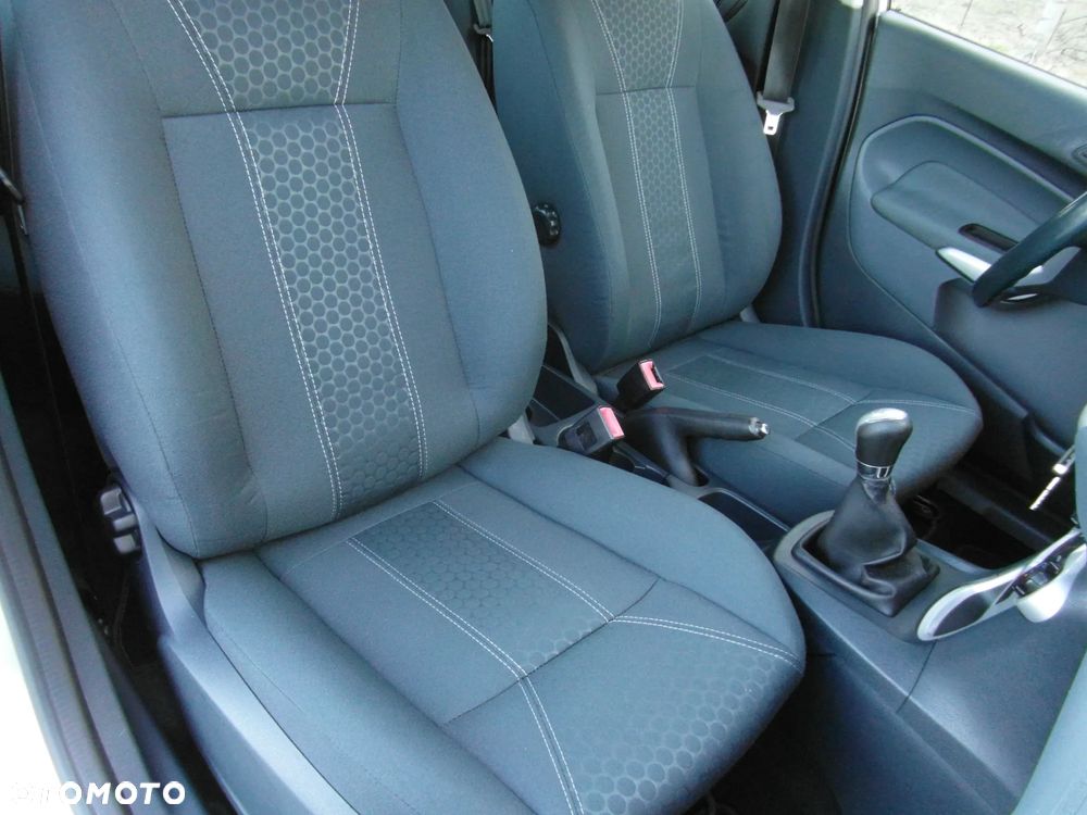 Ford Fiesta 1.25 Celebration - 22