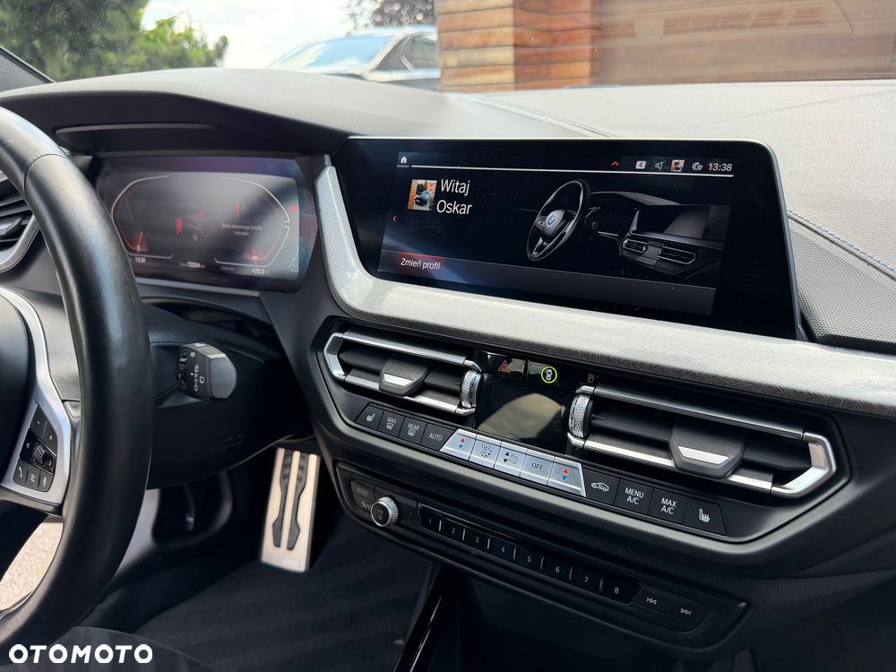 BMW Seria 1 120d xDrive Edition M Sport Shadow - 33