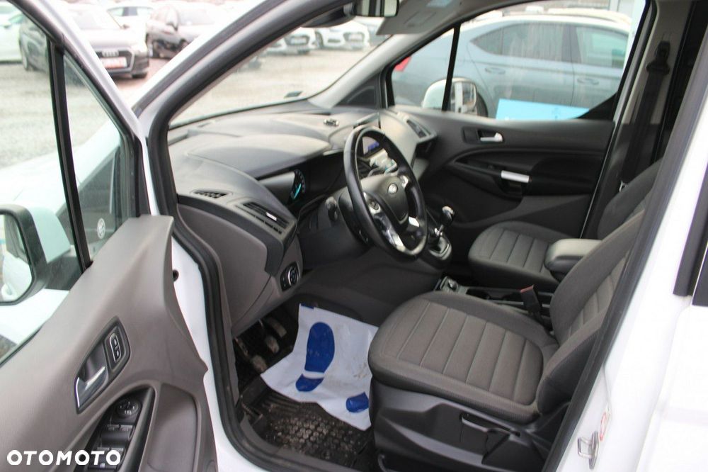 Ford Tourneo Connect - 16
