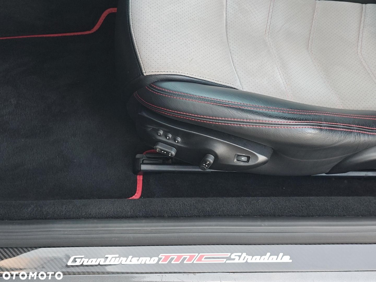 Maserati GranTurismo MC Stradale - 15