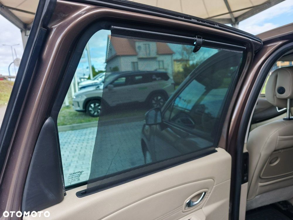 Renault Grand Scenic - 17