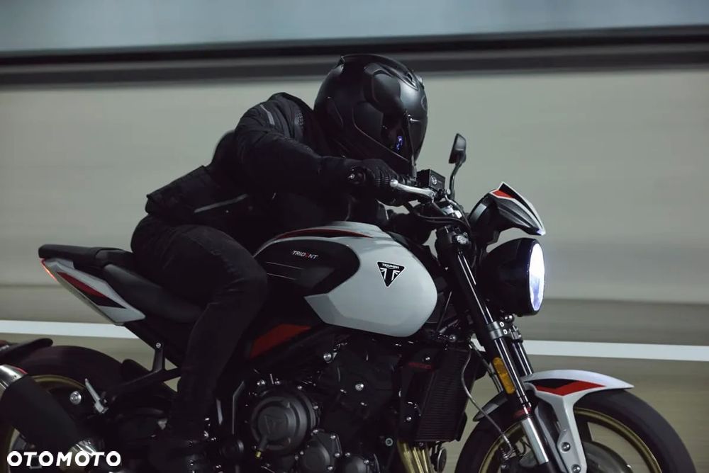Triumph Trident - 7