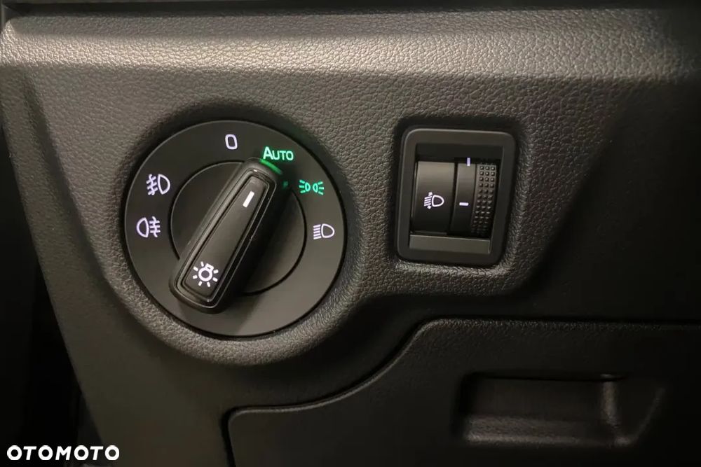 Skoda Kamiq 1.0 TSI Essence DSG - 20