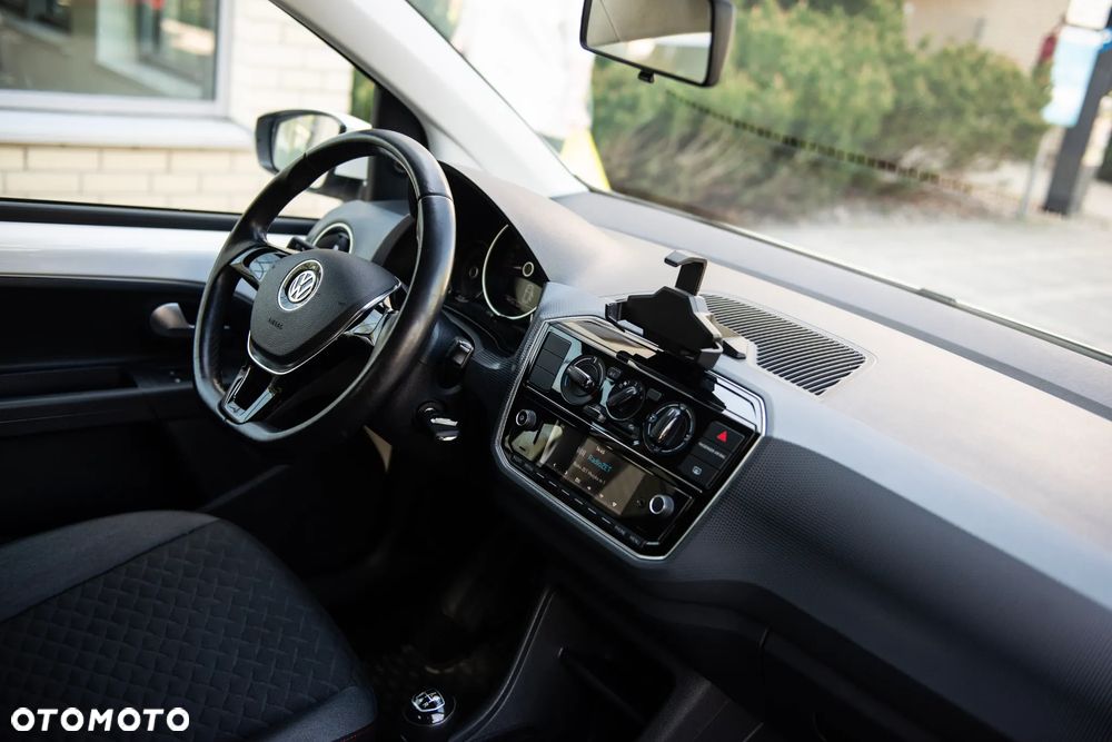 Volkswagen up! 1.0 street - 26
