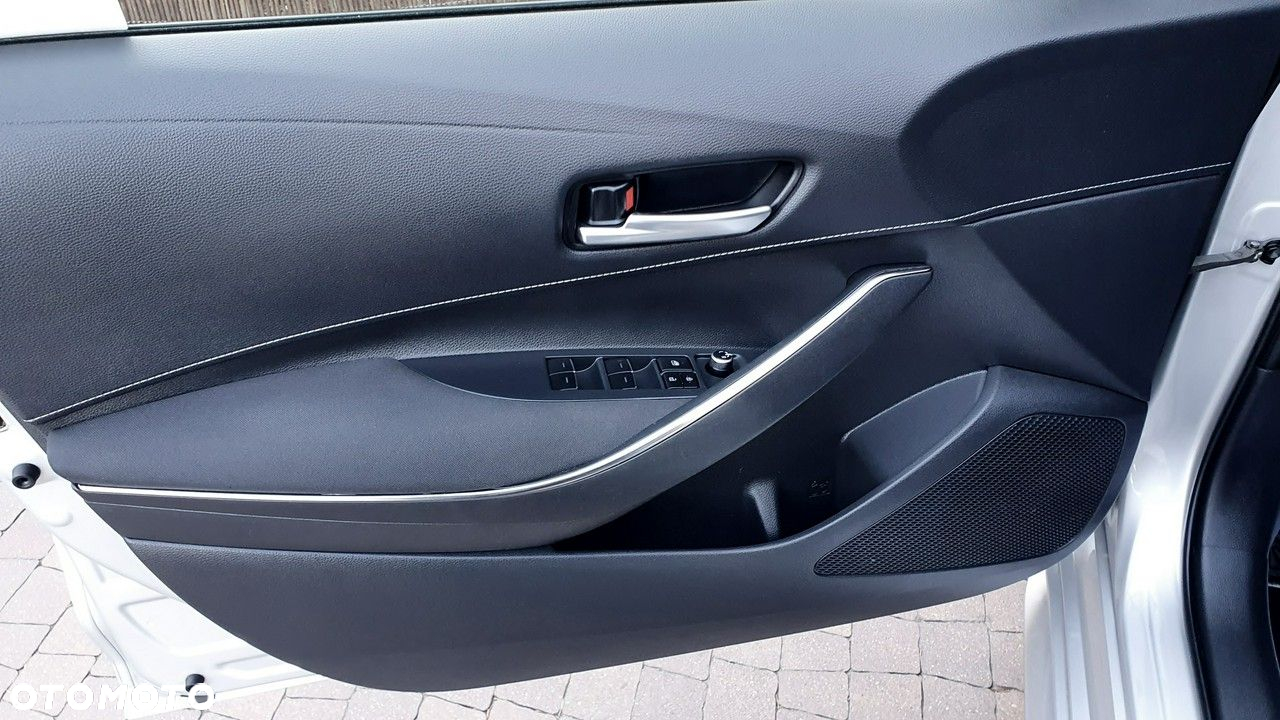 Toyota Corolla - 31