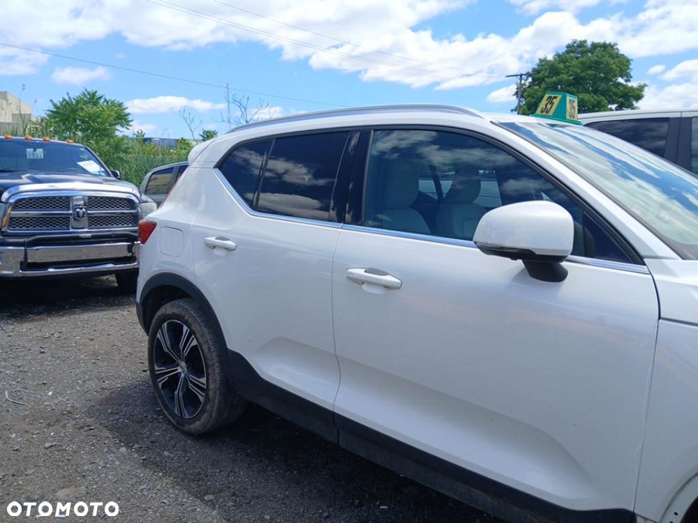 Volvo XC 40 T5 AWD Inscription - 16