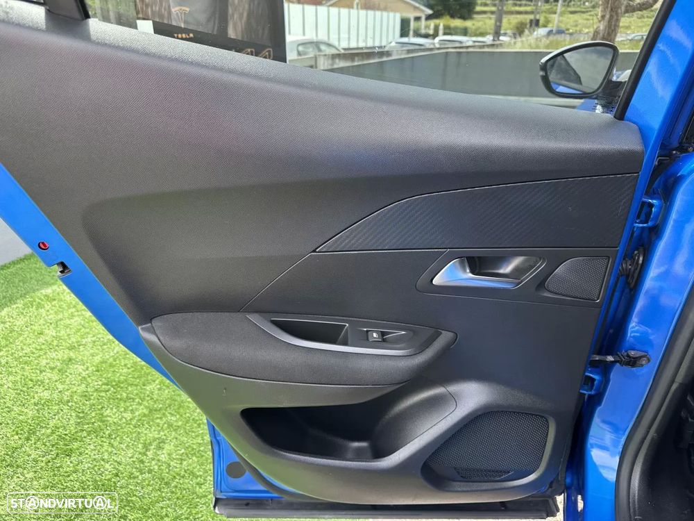 Peugeot 2008 1.2 PureTech Allure Pack - 48