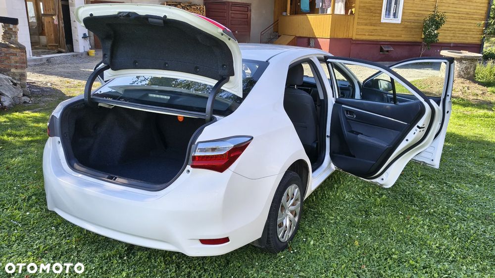 Toyota Corolla 1.4 D-4D Comfort - 12
