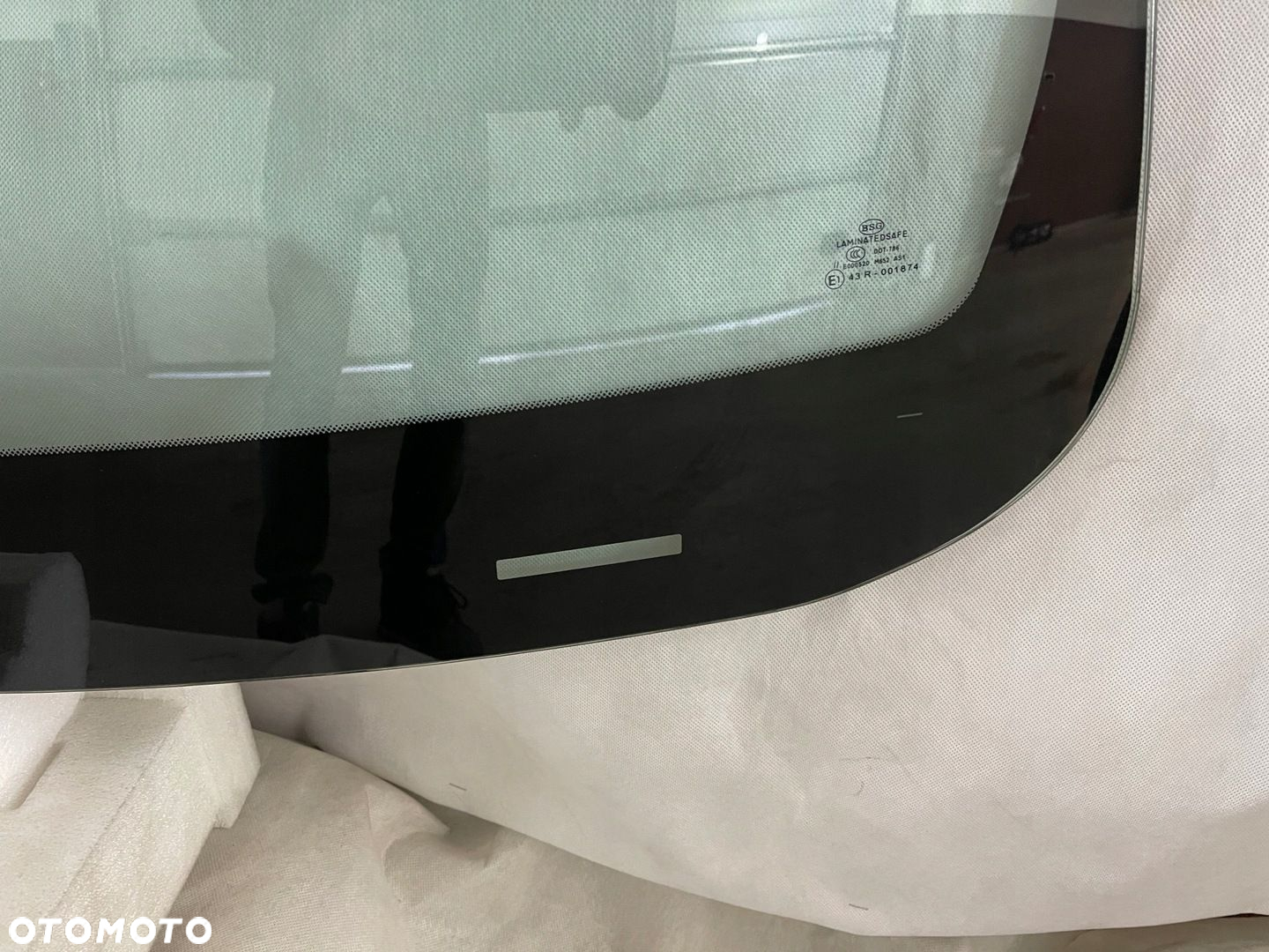 SZYBA PRZEDNIA CZOŁOWA JEEP LIBERTY SENSOR 08-13 - 2