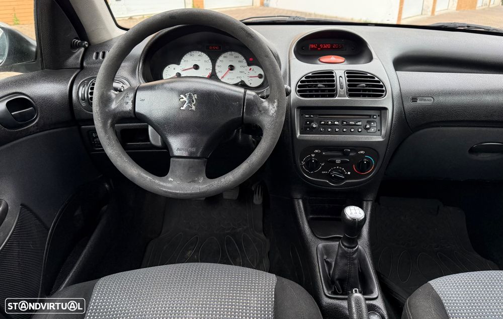 Peugeot 206 1.1 XT - 15