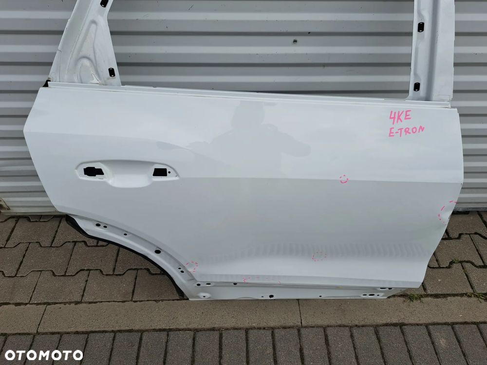 Drzwi tylne Tył prawe Audi e-tron / q8 e-tron 4KE - 6