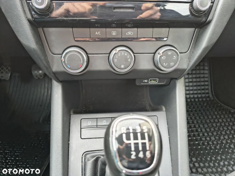 Skoda Octavia 1.0 TSI GPF Active - 15