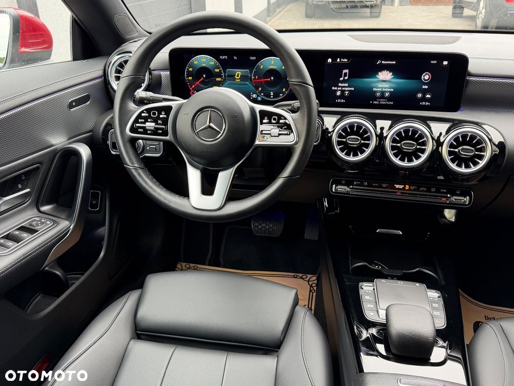 Mercedes-Benz CLA 200 d Progressive 8G-DCT - 13