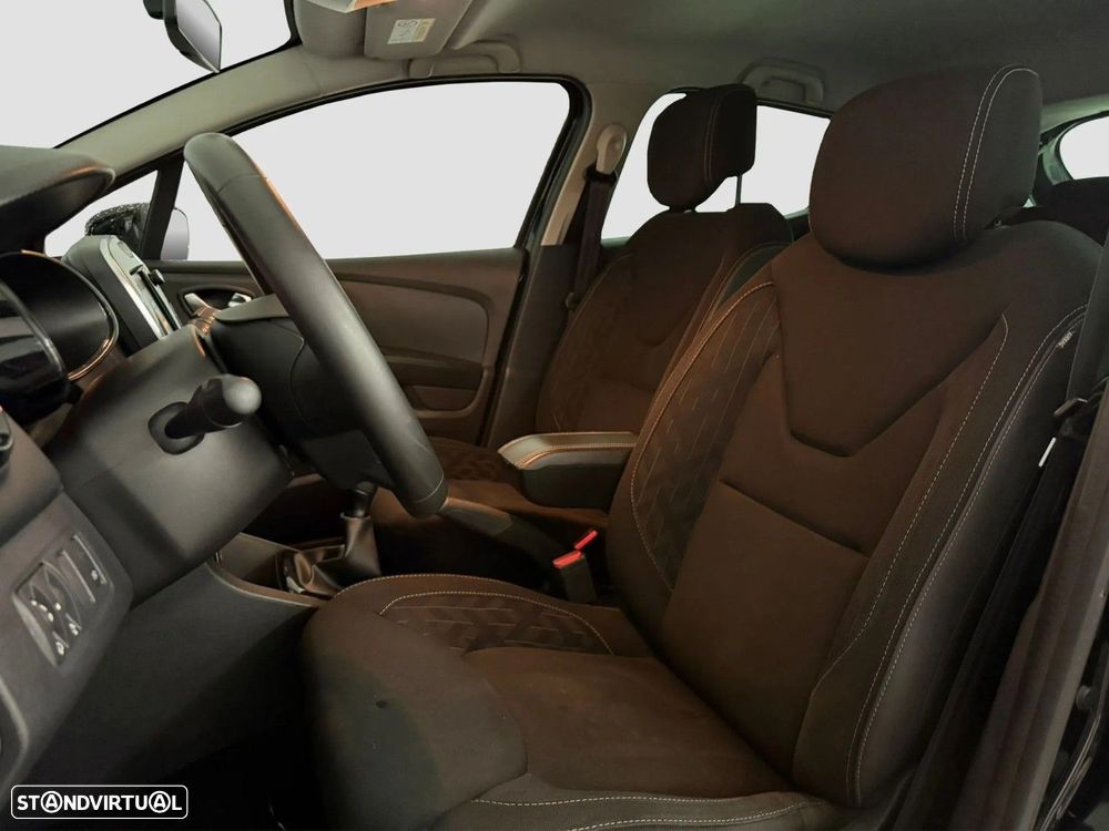 Renault Clio - 7