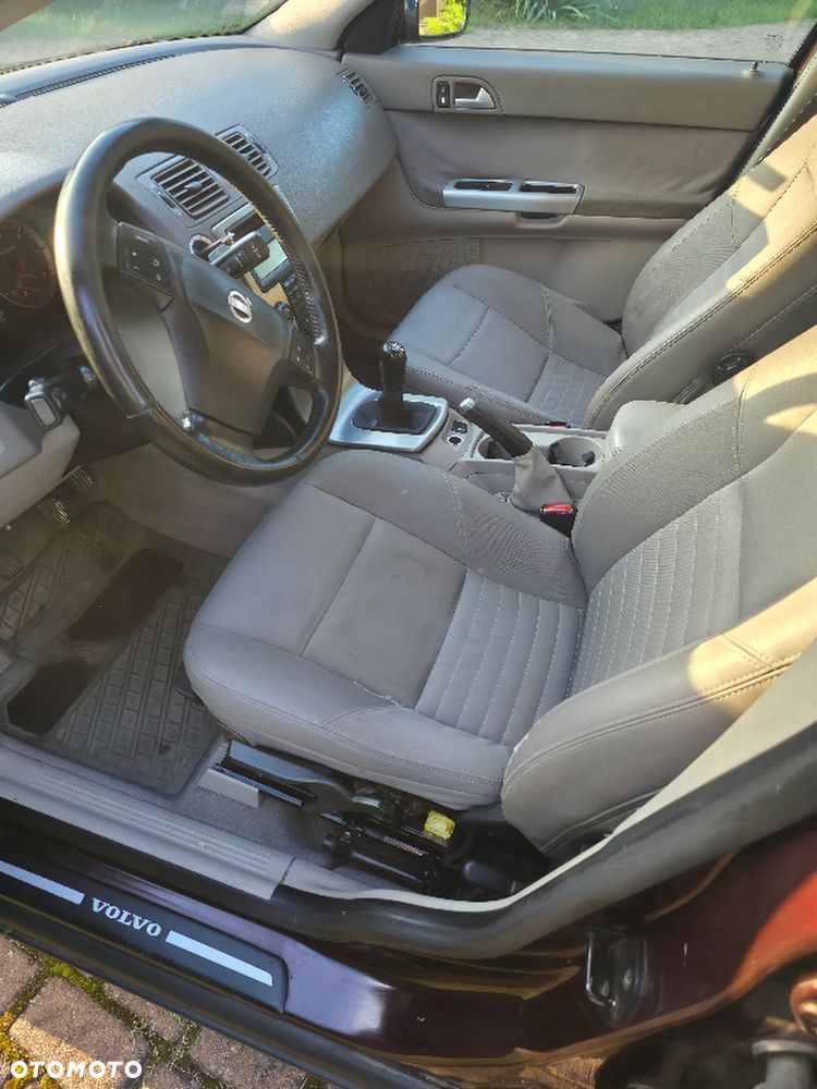 Volvo S40 2.0D - 9