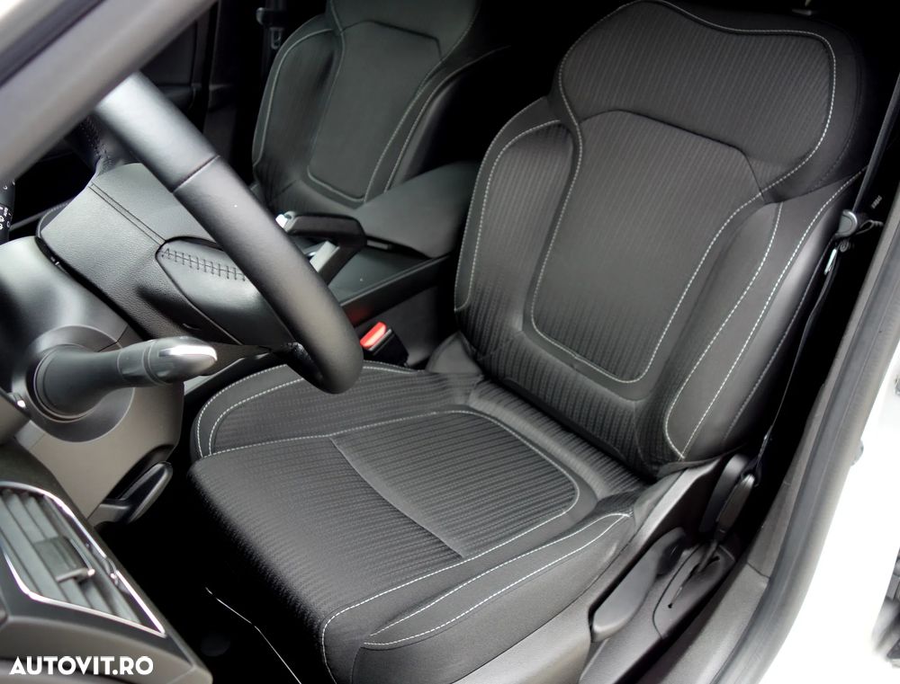 Renault Megane BLUE dCi 115 EDC BUSINESS EDITION - 14