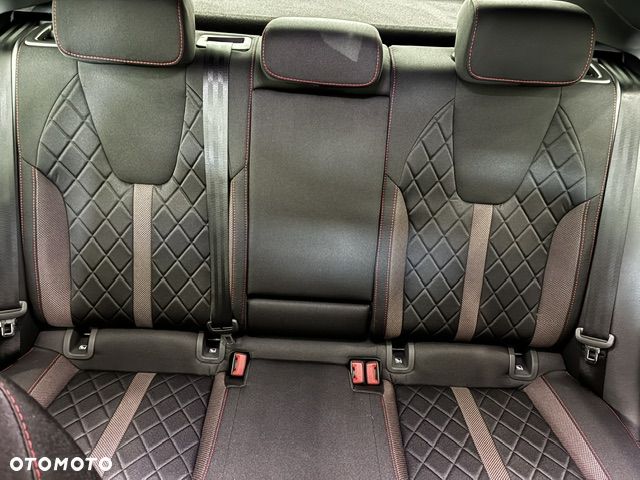 Skoda Octavia 2.0 TSI RS DSG - 20