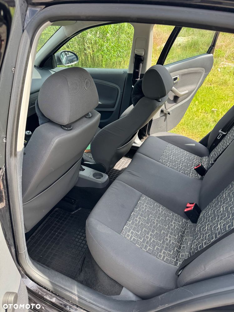 Seat Ibiza 1.4 16V Reference - 6