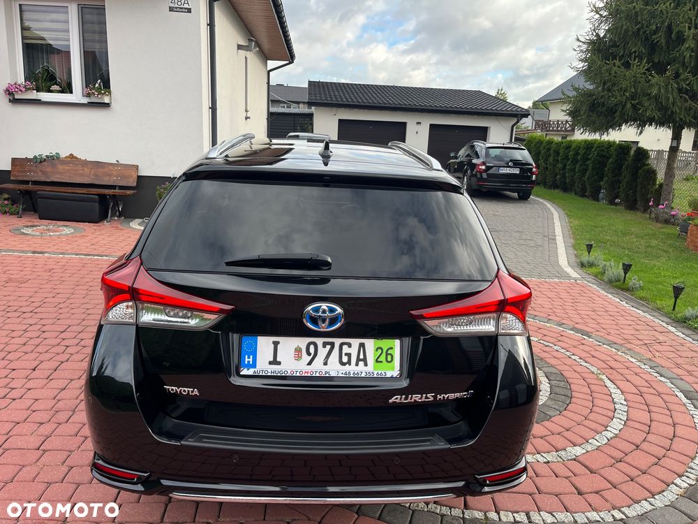 Toyota Auris ver-1-8-hsd-luna - 2